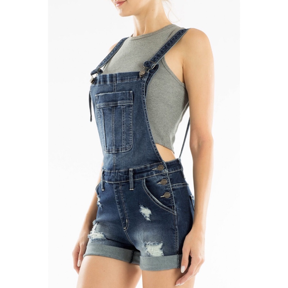KanCan Distressed Overall Denim Shorts in size XS